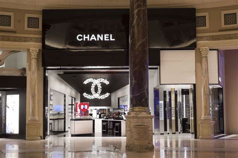 how many stores does chanel have|how many Chanel boutiques worldwide.